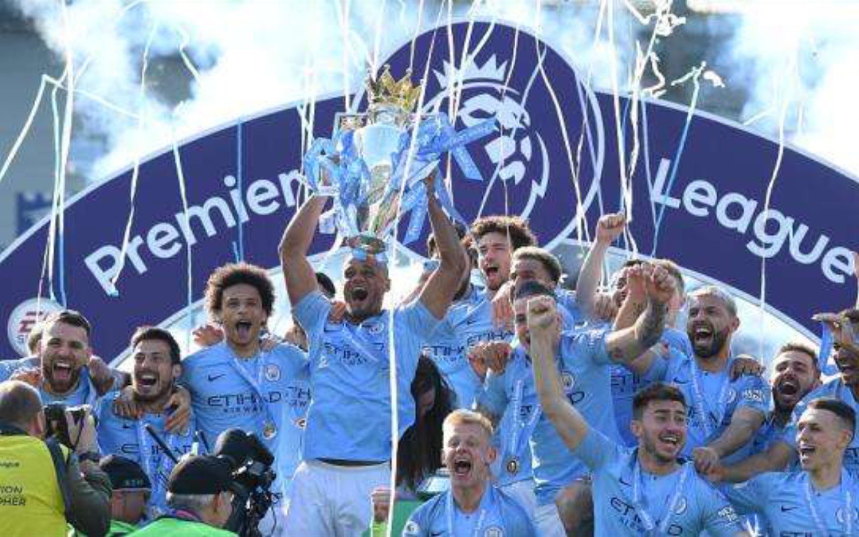 助球员建立 助球员建立